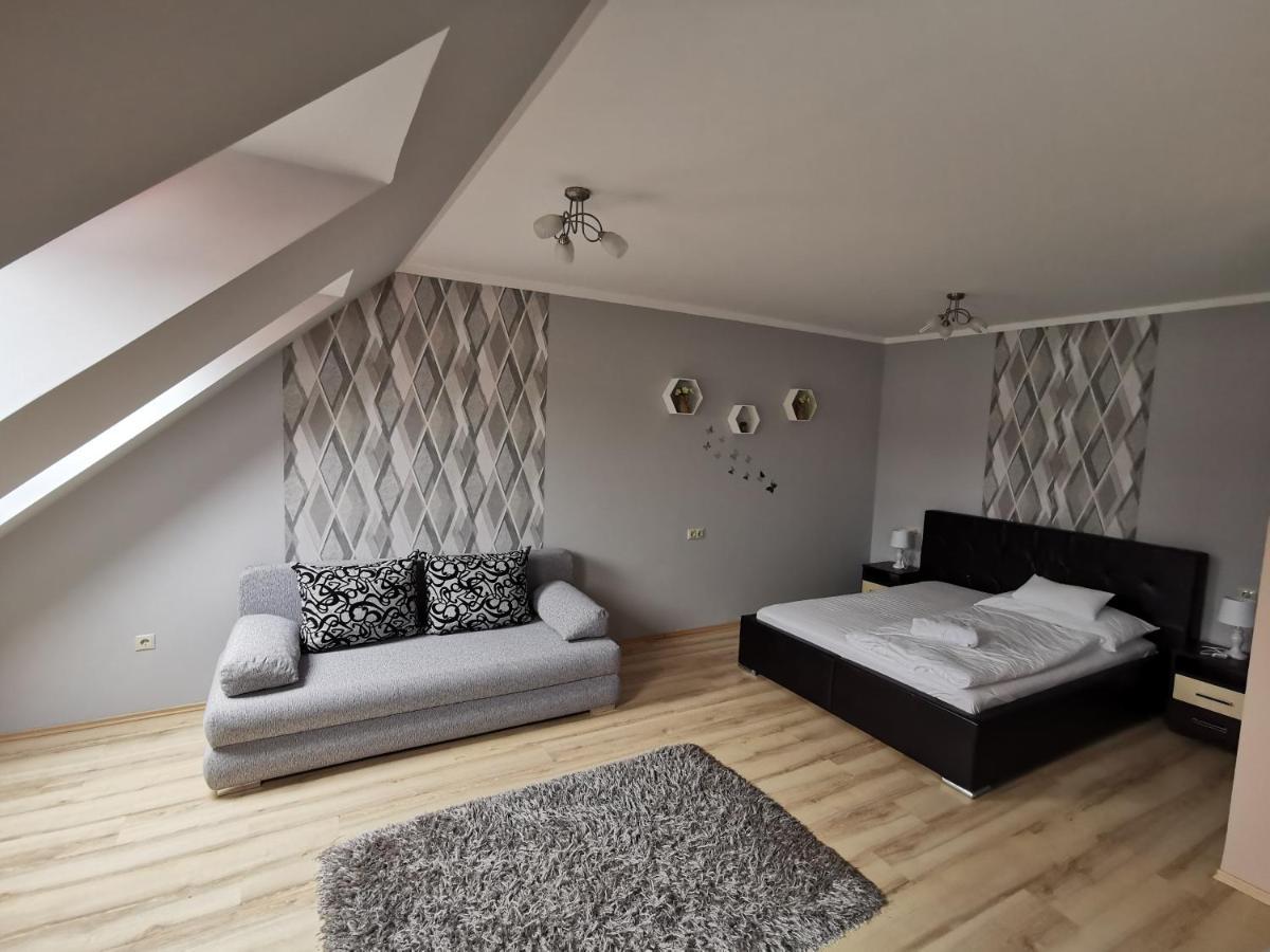 Szabo Apartman Sárvár المظهر الخارجي الصورة